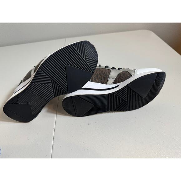 MICHAEL Michael Kors white wedge sneaker animal print & silver trim Sz 7 - Picture 10 of 14